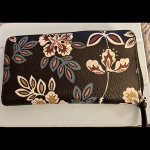 TORY BURCH Kerrington Hopewell Continental Wallet